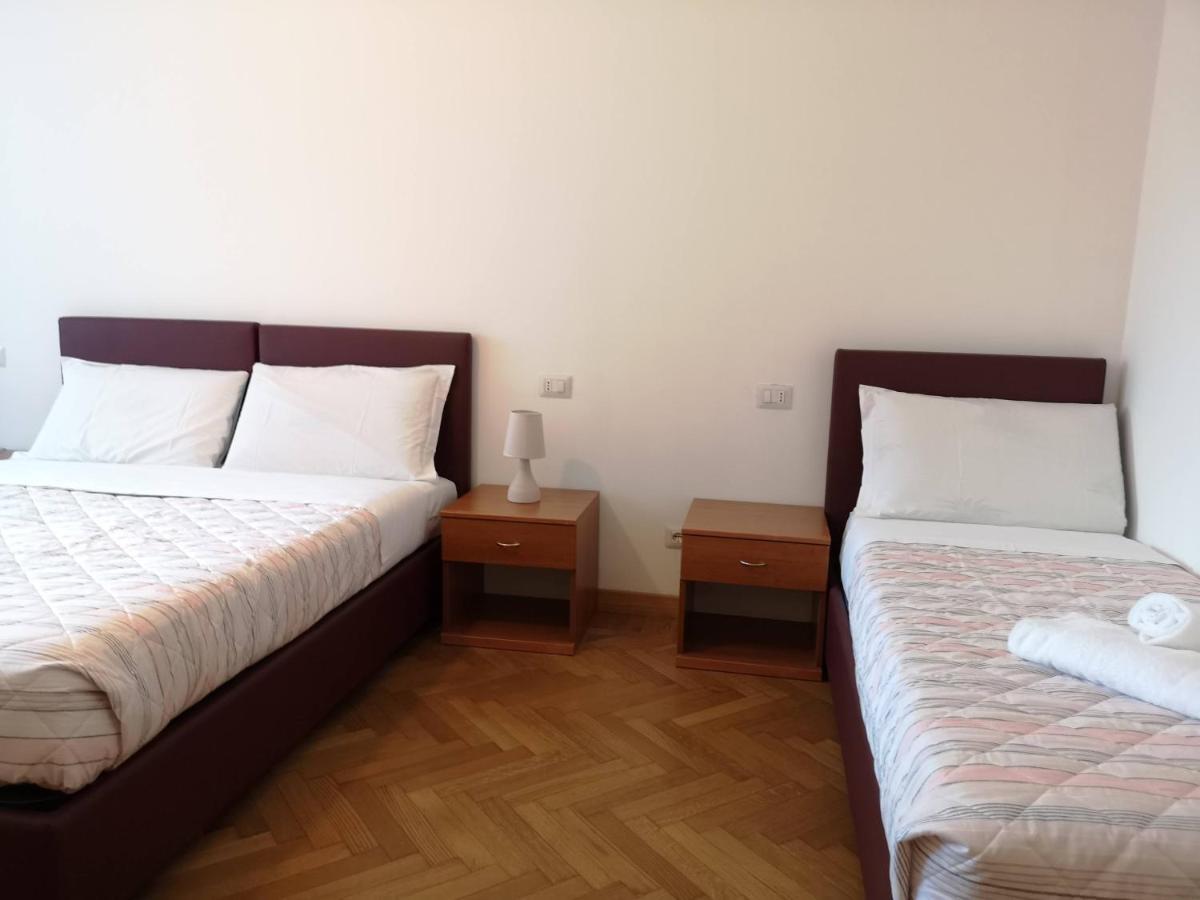 Pergolesi Apartments Milão Quarto foto